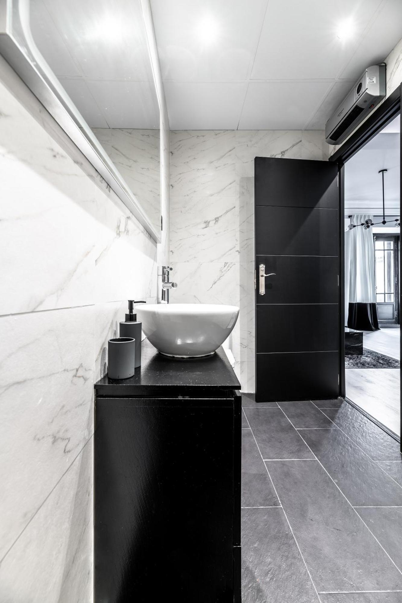 Gran Via Suite, By Presidence Rentals Madrid Eksteriør billede